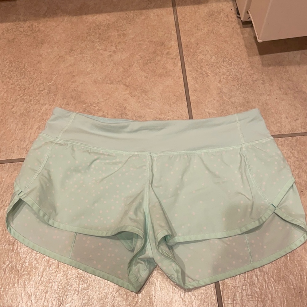 Lululemon speed shorts size 6